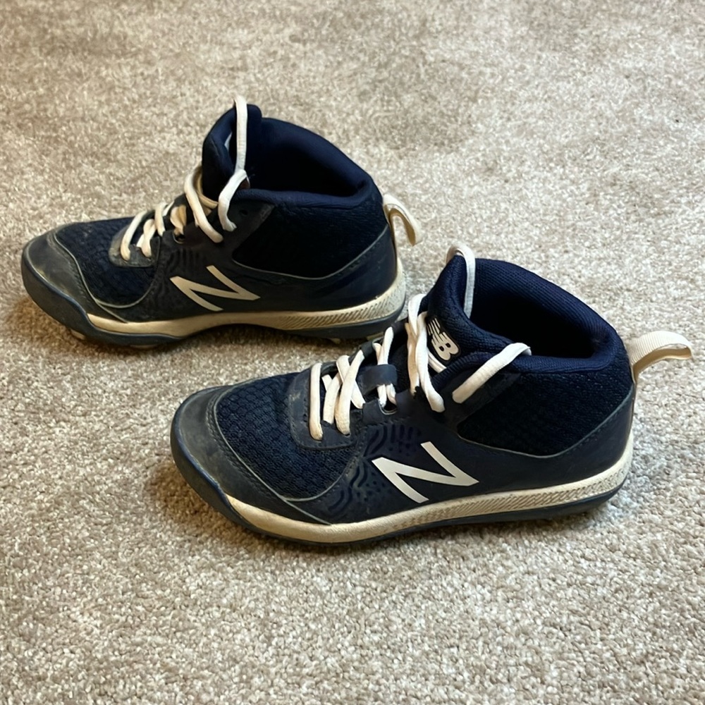 New Balance baseball cleats